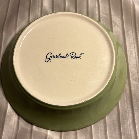 Celtic Pattern Bowl "Our Family Tree is Full of Nuts" 7.5” Grassland Road - Picture 5 of 5